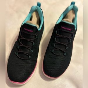 Sketchers memory foam black sneakers